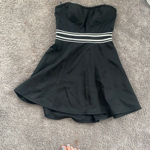 Forever 21 black dress NBW